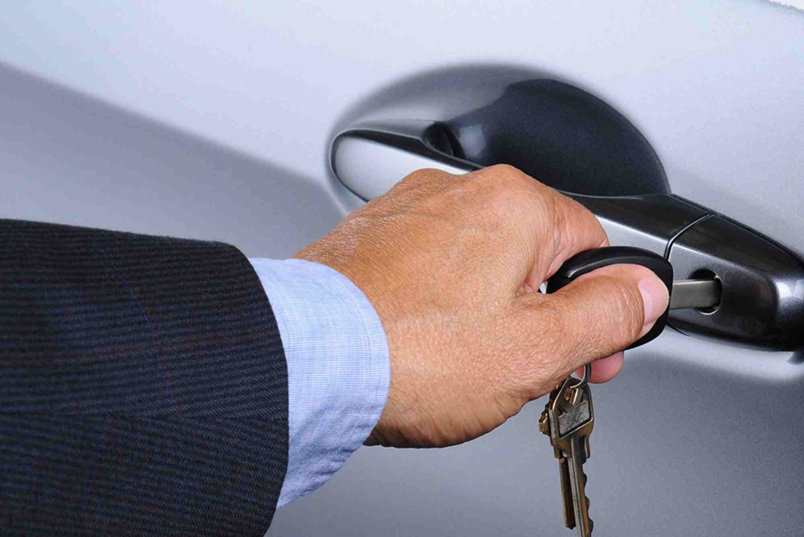 How How to Open a Car Lock Without a Key Affects Your Car — Quick Guide