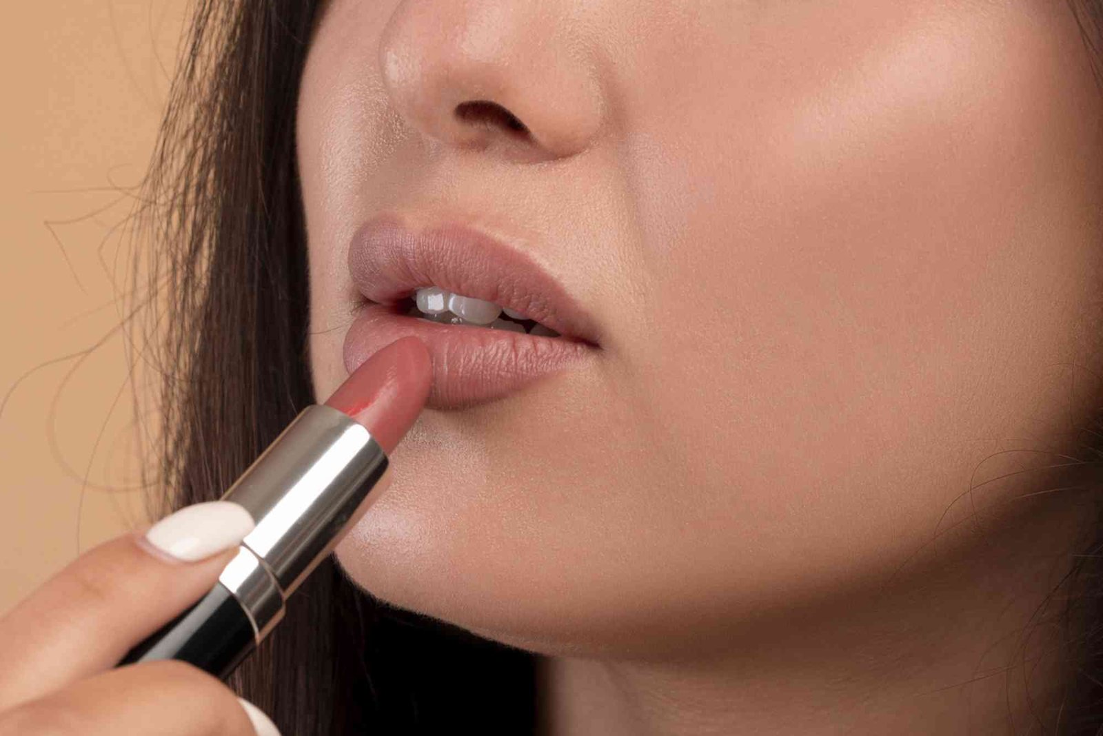 How to Choose How to Use Nude Lipstick for Your Skin Tone