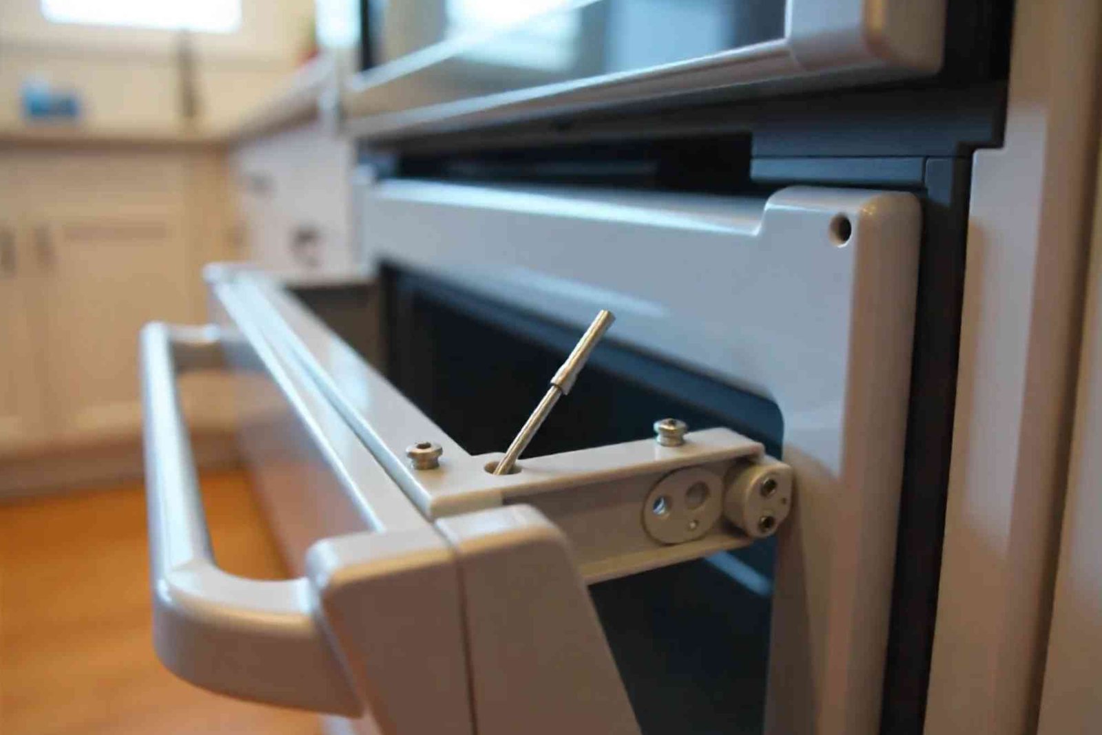 Why Oven Door Hinges Break Often: Explained
