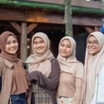 Do They Wear the Same Clothing Cairo As in India